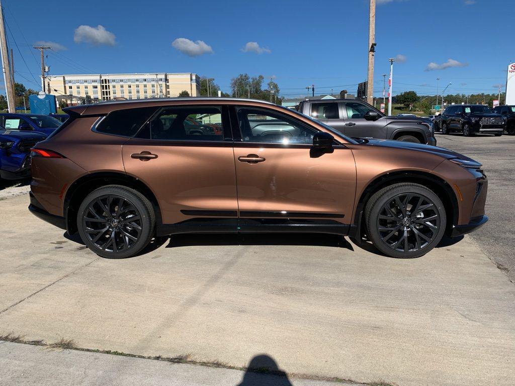 new 2025 Toyota Crown Signia car, priced at $53,250