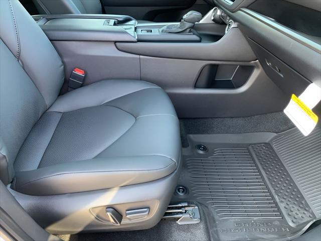 new 2025 Toyota Grand Highlander car, priced at $48,193