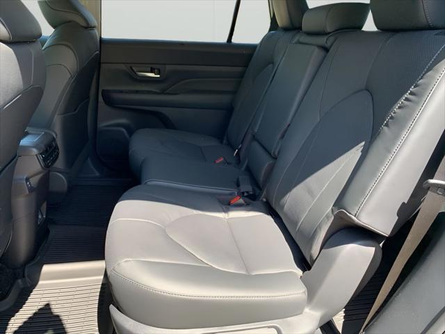 new 2025 Toyota Grand Highlander car, priced at $55,972