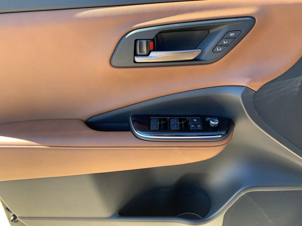 new 2025 Toyota Crown Signia car, priced at $47,215