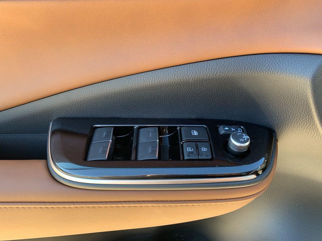 new 2025 Toyota Crown Signia car, priced at $47,215