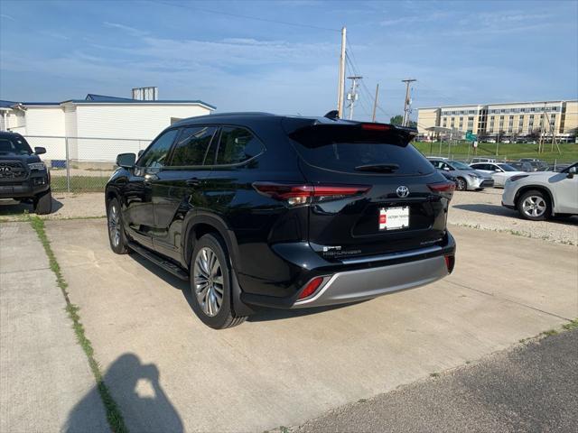 new 2025 Toyota Highlander car, priced at $55,546