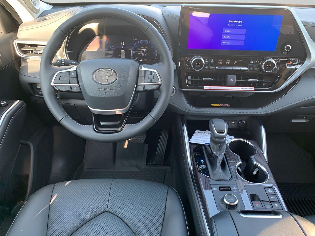 new 2025 Toyota Highlander car, priced at $51,430