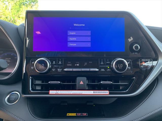 new 2025 Toyota Highlander car, priced at $55,546