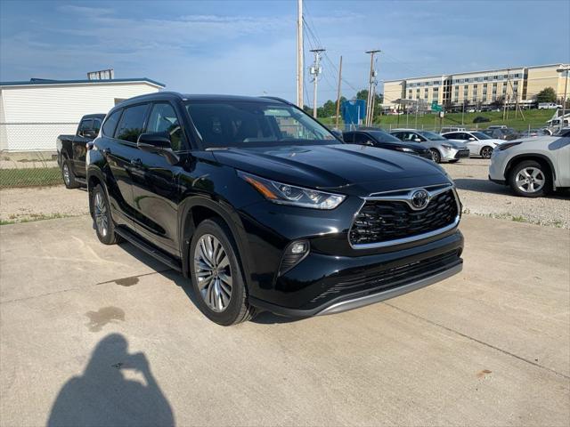 new 2025 Toyota Highlander car, priced at $55,546