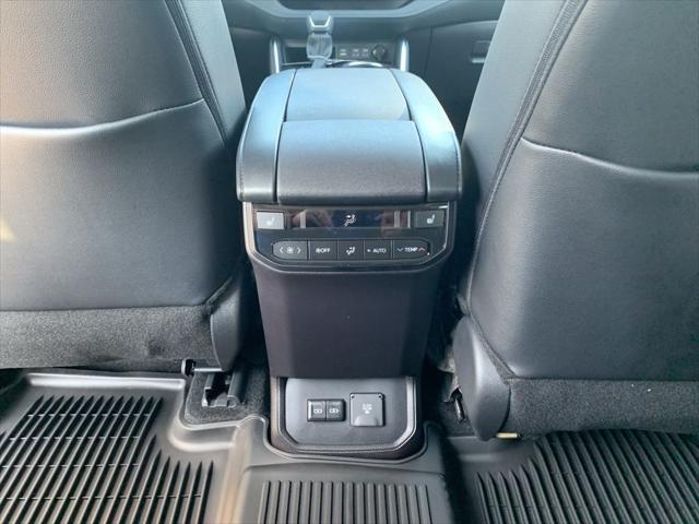 new 2025 Toyota Highlander car, priced at $55,546