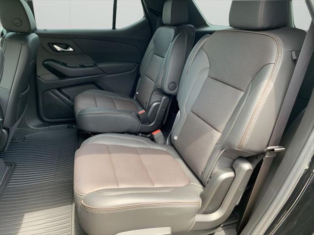 used 2023 Chevrolet Traverse car, priced at $42,988