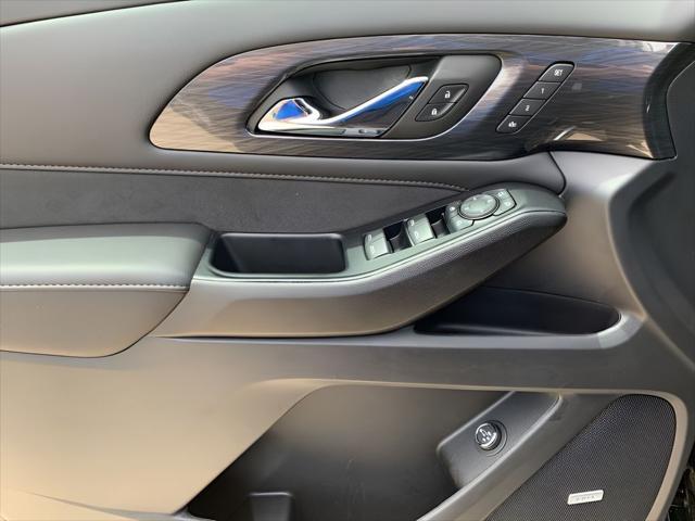used 2023 Chevrolet Traverse car, priced at $42,988