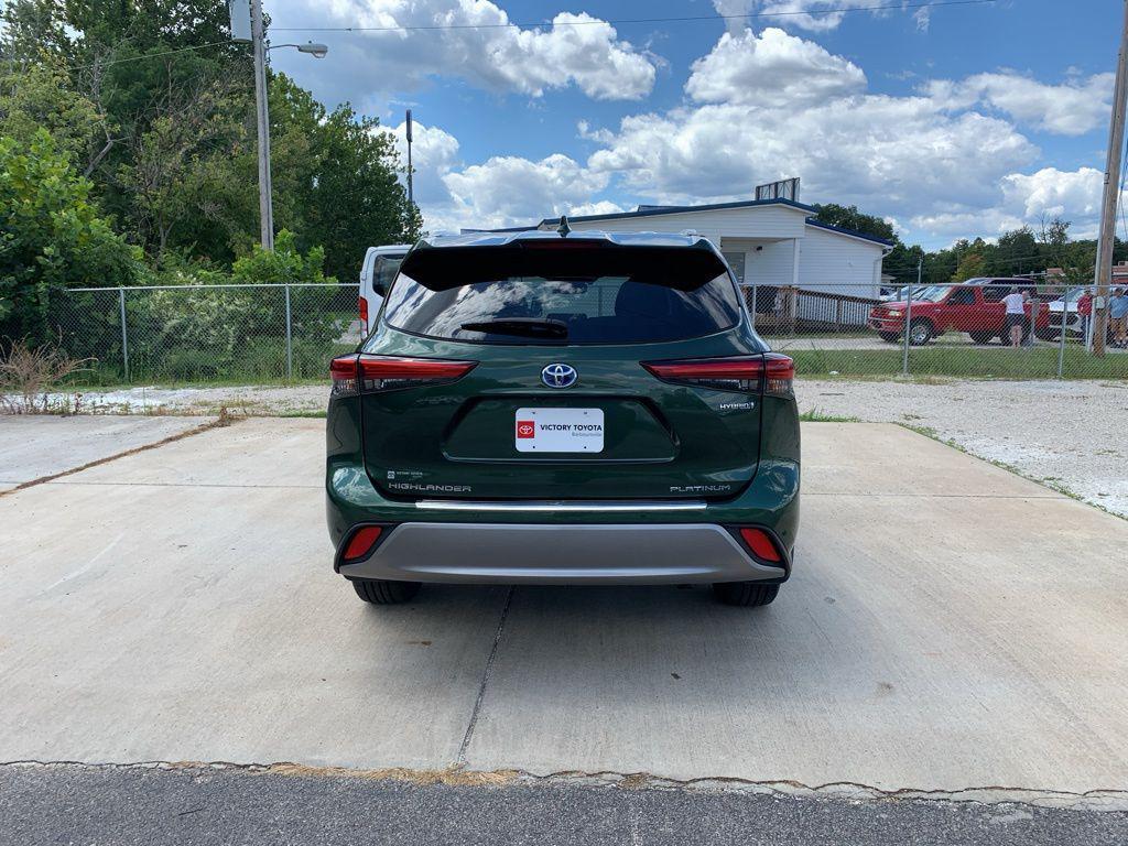 used 2023 Toyota Highlander Hybrid car, priced at $44,988