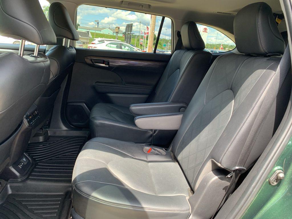 used 2023 Toyota Highlander Hybrid car, priced at $44,988