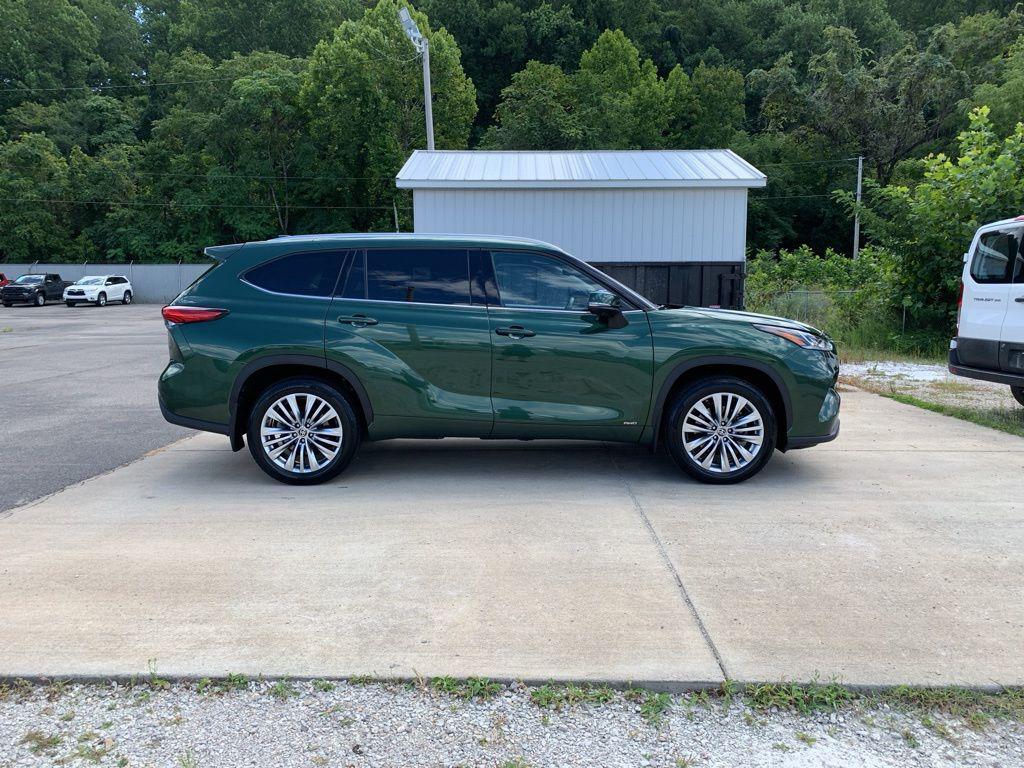 used 2023 Toyota Highlander Hybrid car, priced at $44,988