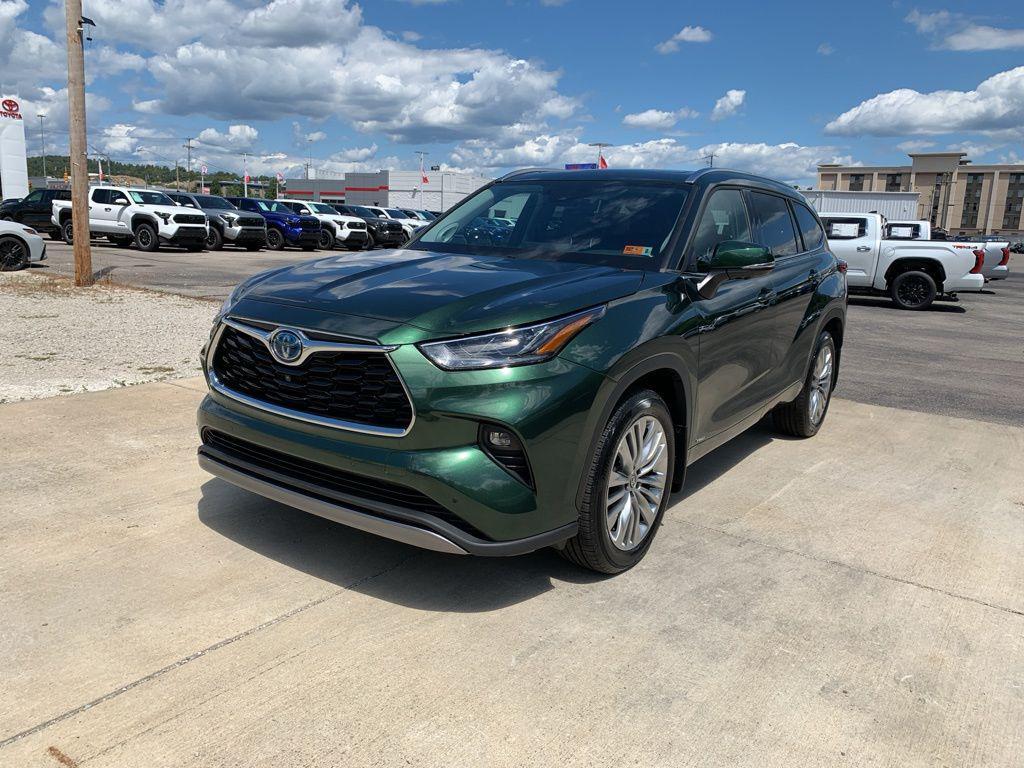 used 2023 Toyota Highlander Hybrid car, priced at $44,988