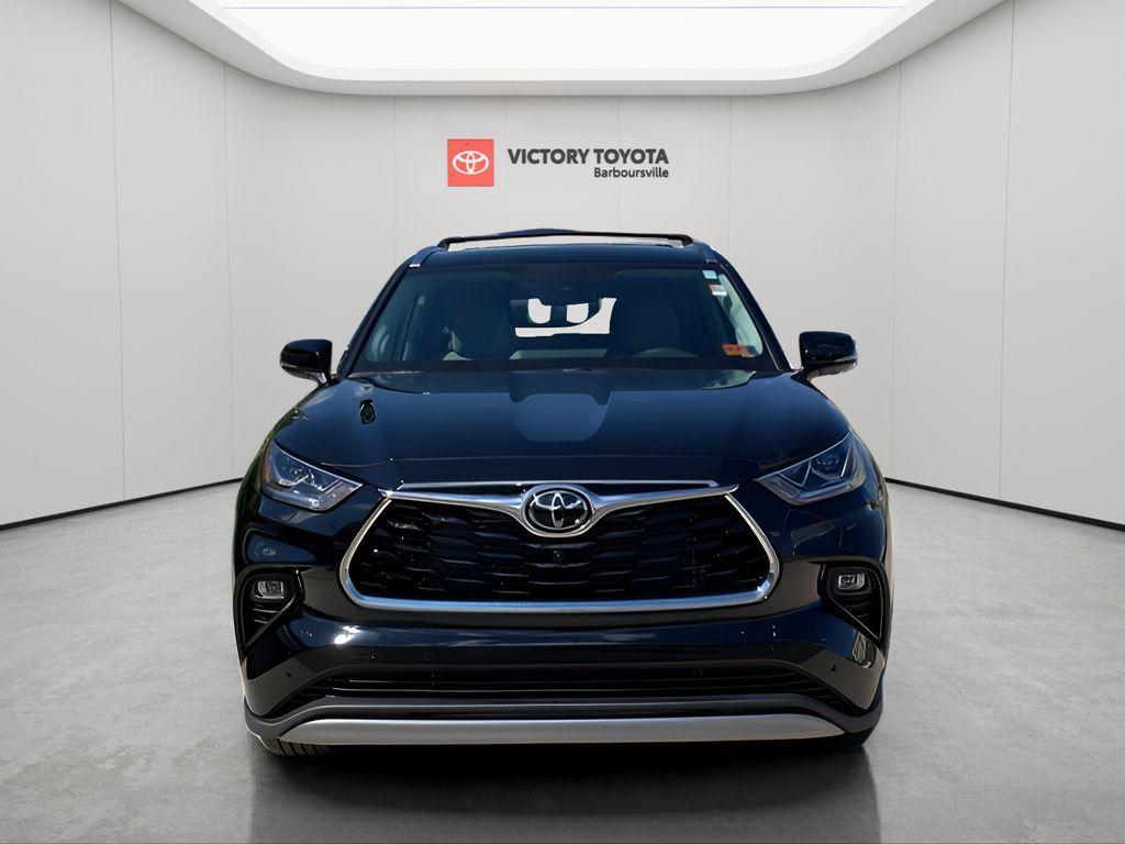 new 2025 Toyota Highlander car, priced at $52,185