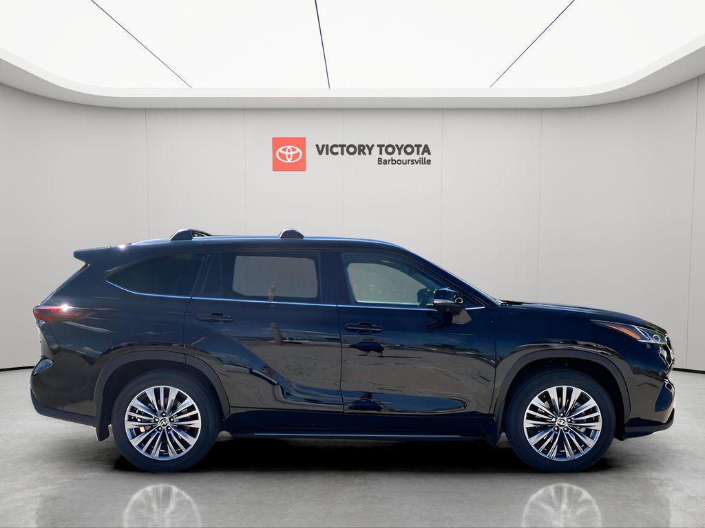 new 2025 Toyota Highlander car, priced at $52,185