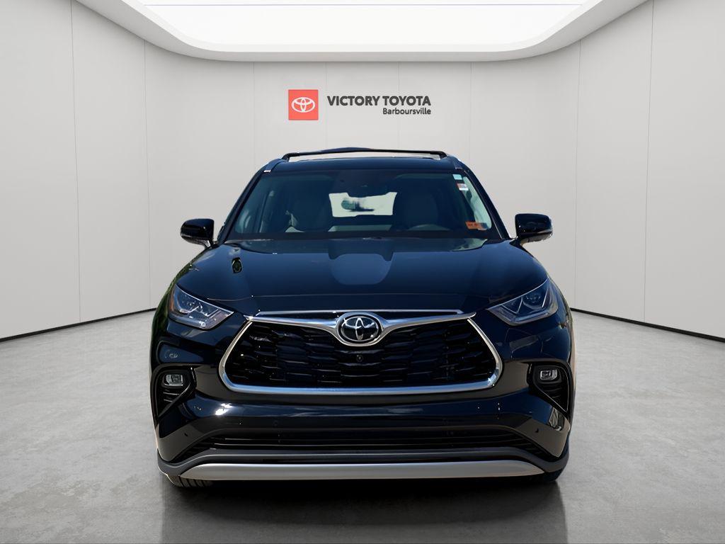 new 2025 Toyota Highlander car, priced at $52,185