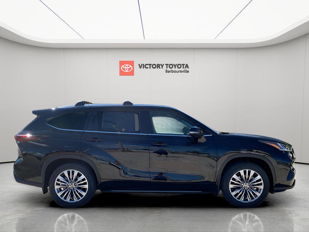 new 2025 Toyota Highlander car, priced at $52,185