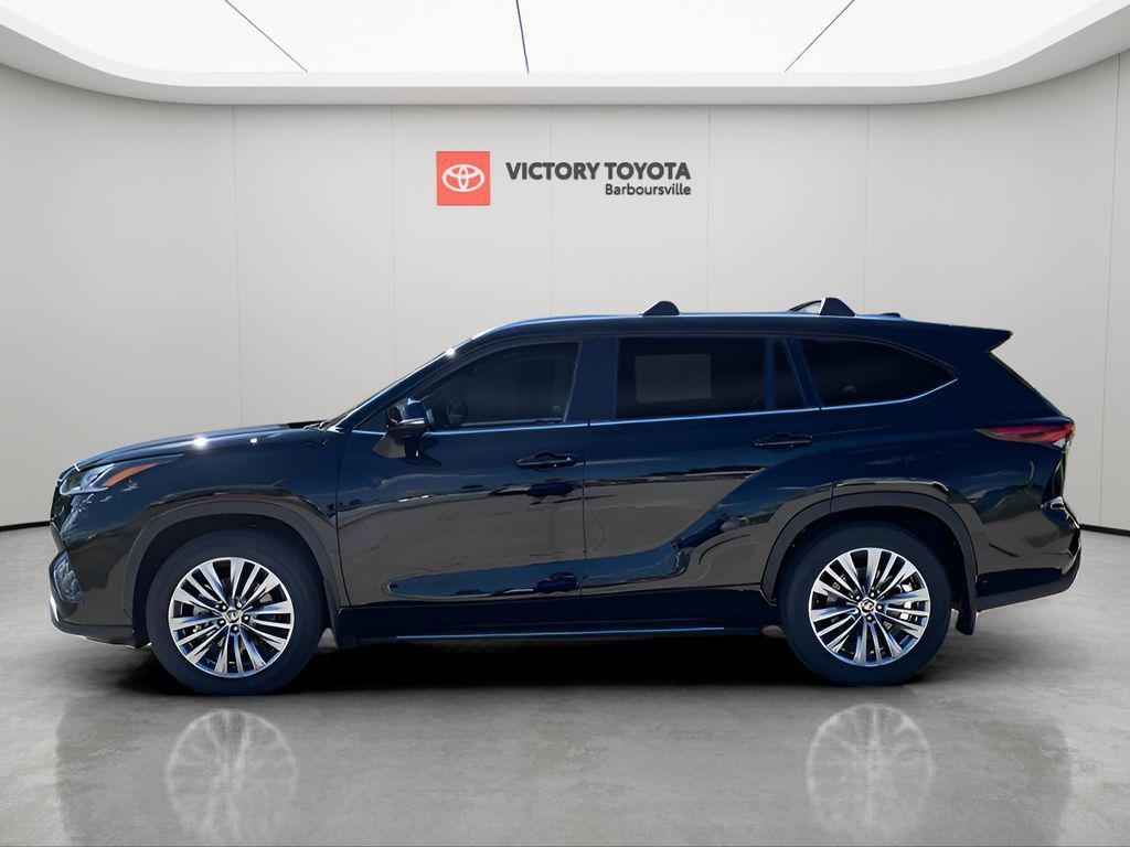 new 2025 Toyota Highlander car, priced at $52,185