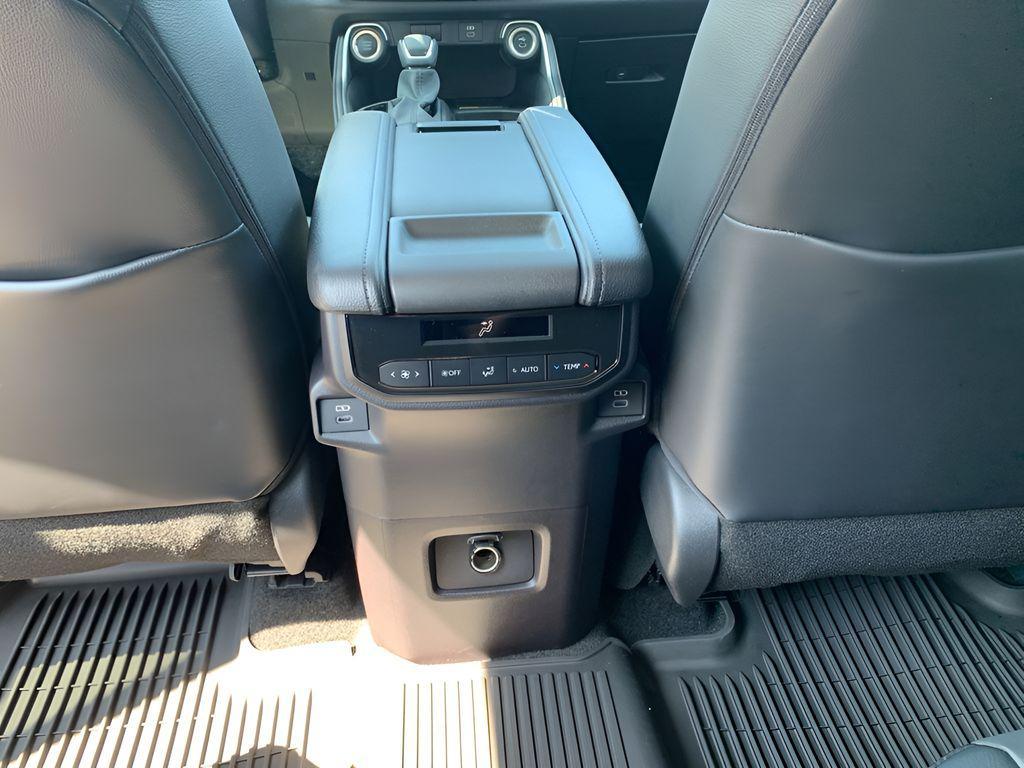 new 2025 Toyota Grand Highlander car, priced at $44,886