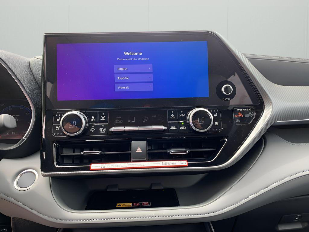 new 2025 Toyota Highlander car, priced at $50,760