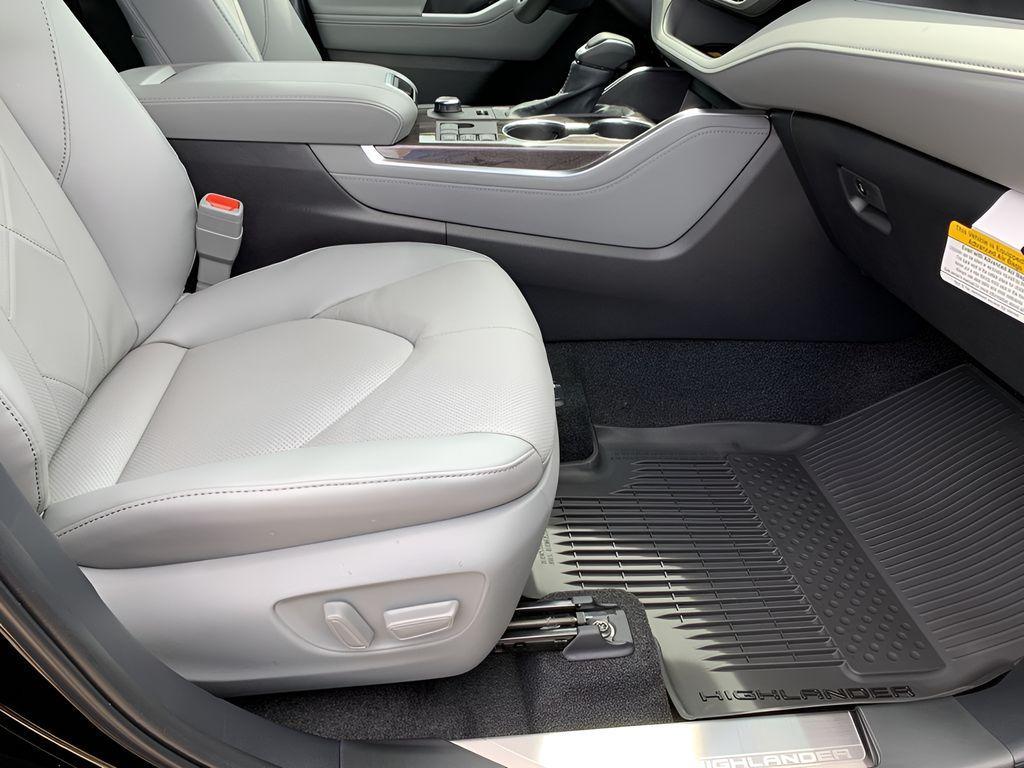 new 2025 Toyota Highlander car, priced at $50,760