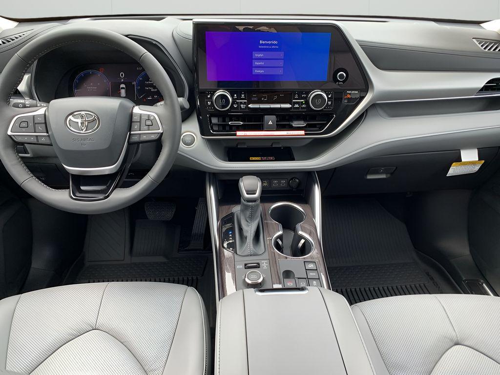 new 2025 Toyota Highlander car, priced at $50,760