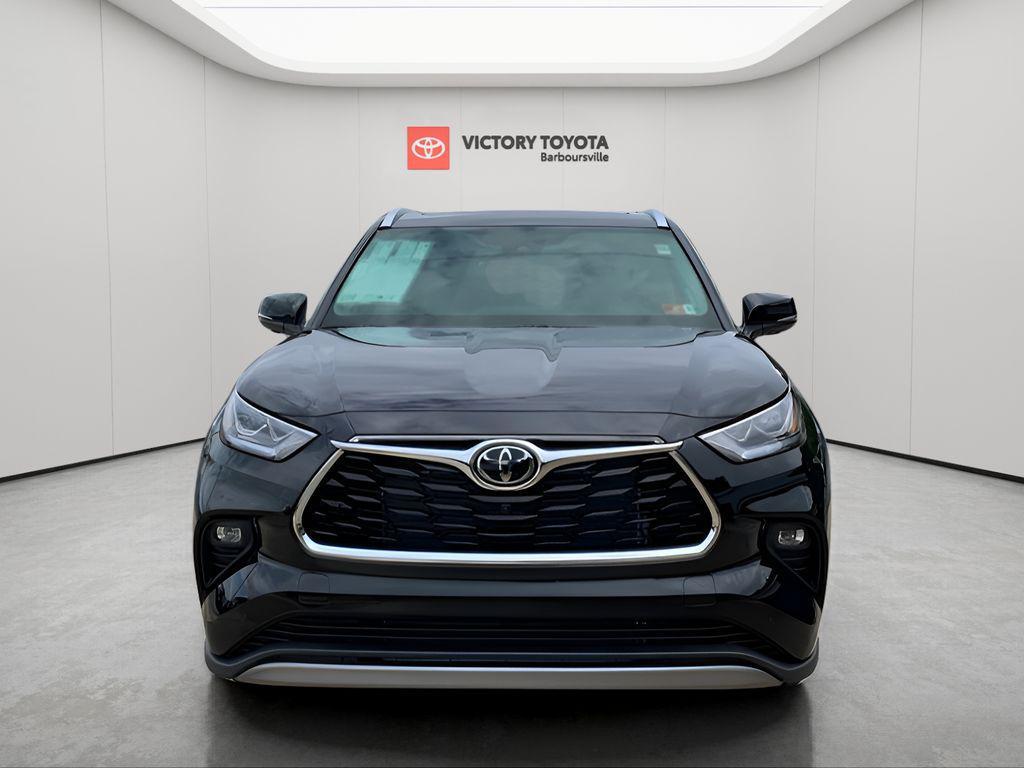 new 2025 Toyota Highlander car, priced at $50,760