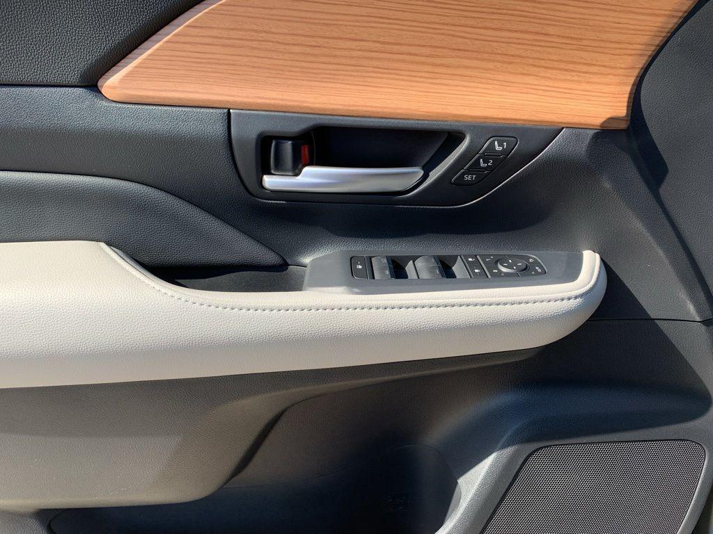 new 2025 Toyota Grand Highlander car, priced at $53,065
