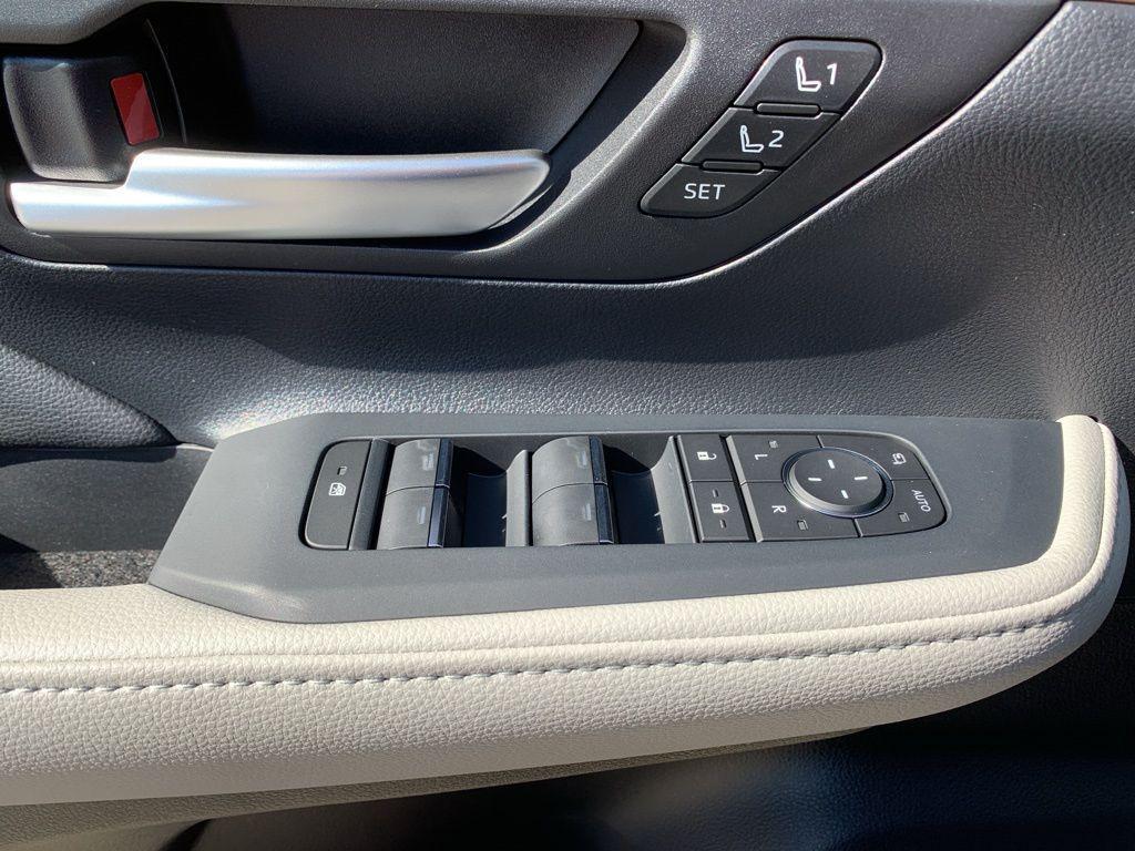 new 2025 Toyota Grand Highlander car, priced at $53,065