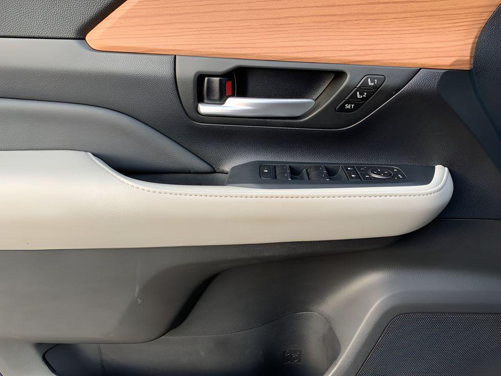 used 2024 Toyota Grand Highlander car, priced at $47,588