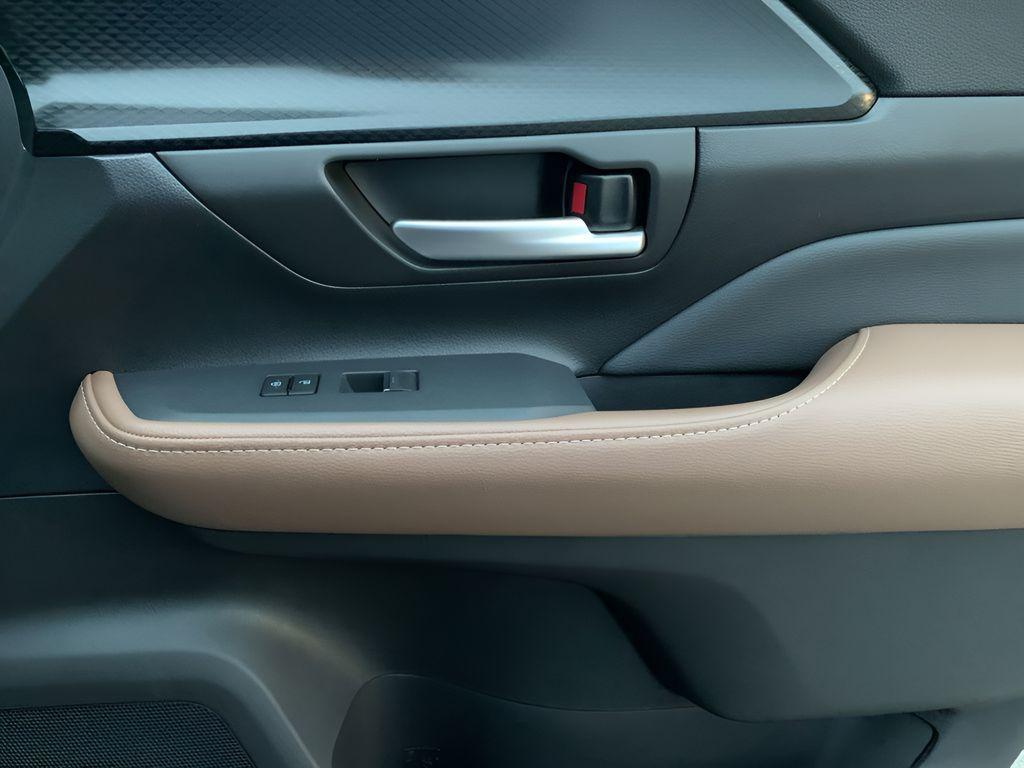 new 2026 Toyota Grand Highlander Hybrid car, priced at $62,420