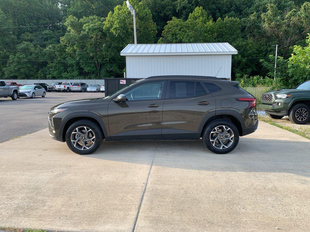 used 2024 Chevrolet Trax car, priced at $22,588