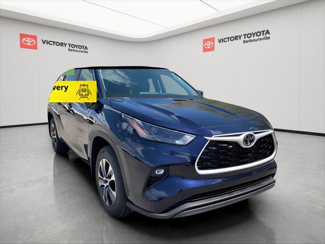 new 2025 Toyota Highlander car, priced at $47,692