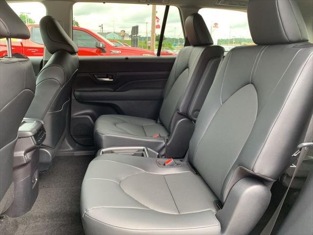 new 2025 Toyota Grand Highlander car, priced at $46,371