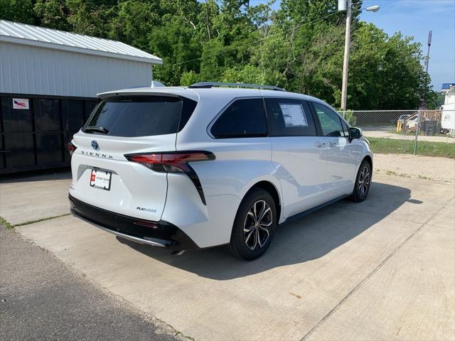new 2025 Toyota Sienna car, priced at $61,005