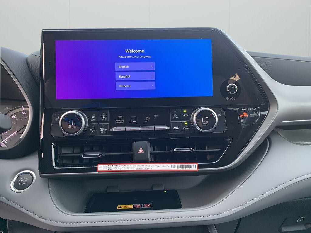 new 2025 Toyota Highlander car, priced at $45,348