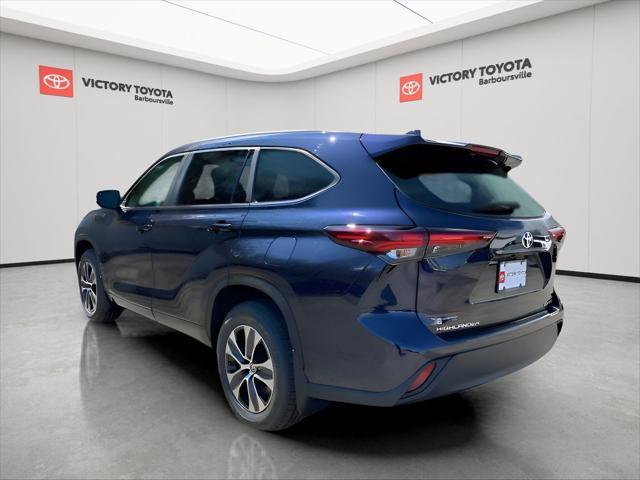 new 2025 Toyota Highlander car, priced at $47,443