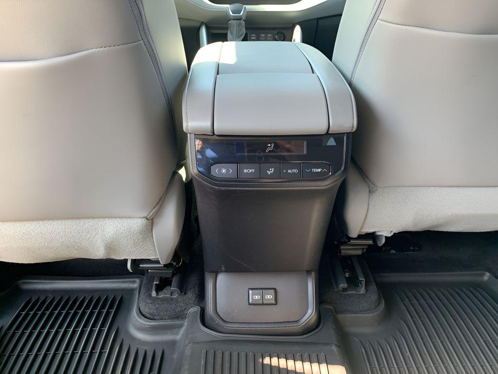 used 2023 Toyota Highlander car, priced at $35,588