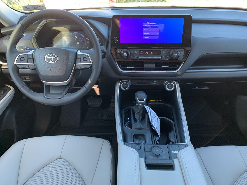 new 2025 Toyota Grand Highlander car, priced at $44,920