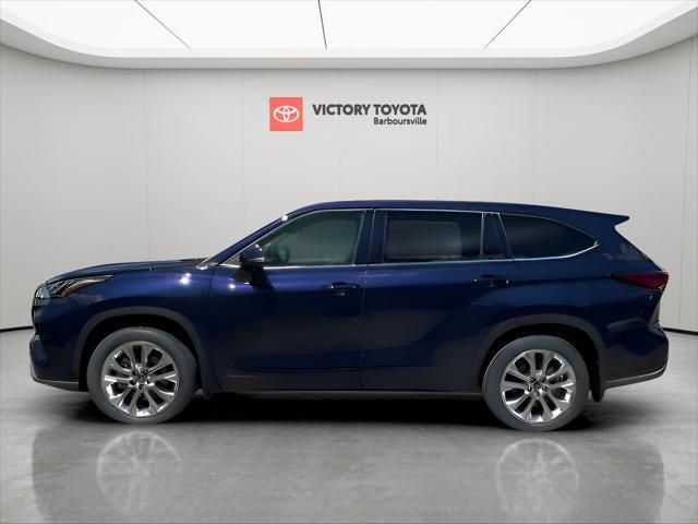 new 2025 Toyota Highlander car, priced at $52,782