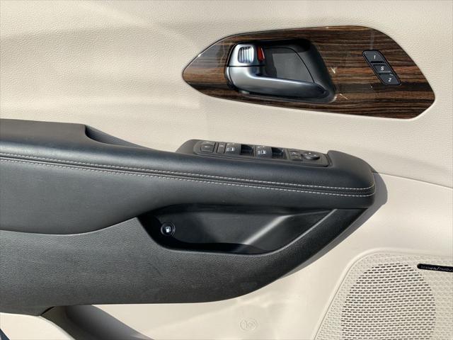used 2023 Chrysler Pacifica Hybrid car, priced at $32,988