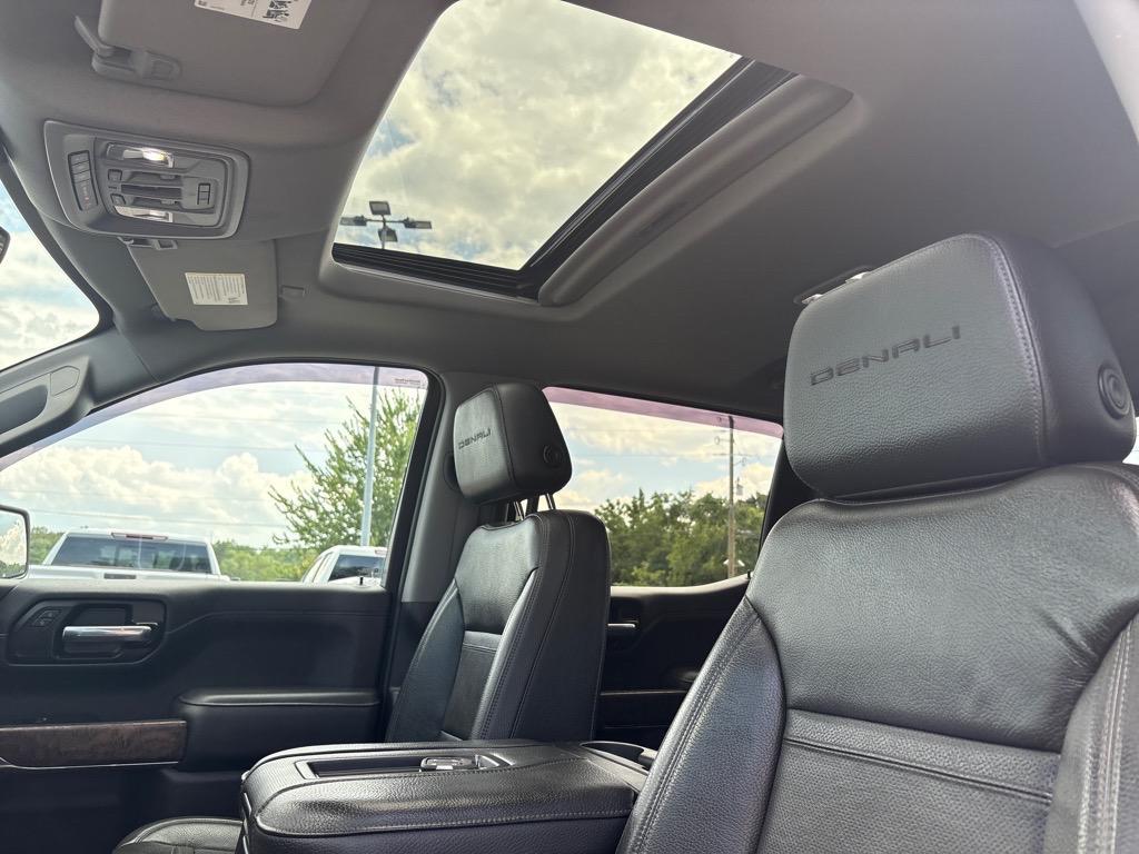 used 2022 GMC Sierra 1500 car, priced at $48,950