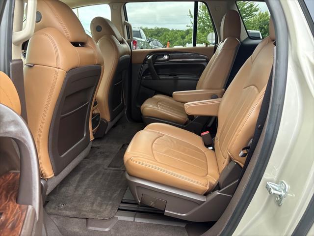 used 2014 Buick Enclave car, priced at $15,950