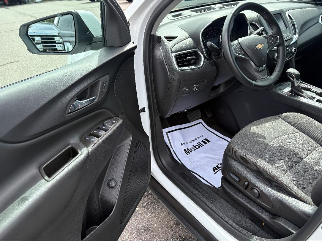 used 2024 Chevrolet Equinox car, priced at $22,950