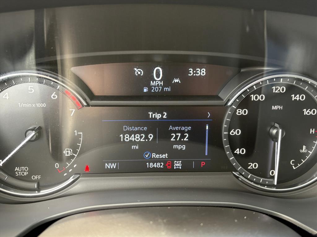 used 2024 Cadillac XT5 car, priced at $35,950