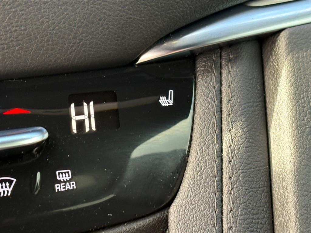 used 2024 Cadillac XT5 car, priced at $35,950