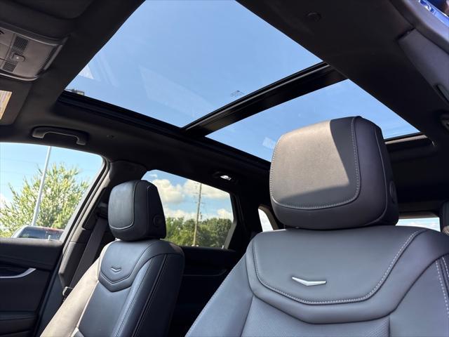 used 2024 Cadillac XT5 car, priced at $43,850