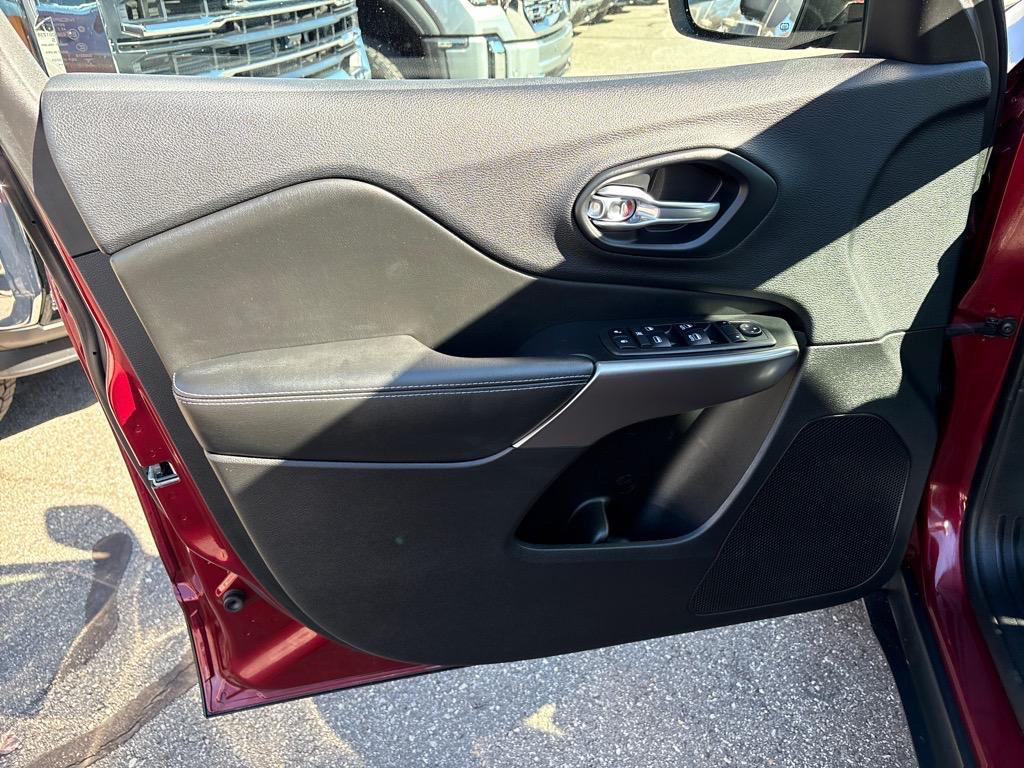 used 2019 Jeep Cherokee car, priced at $14,850