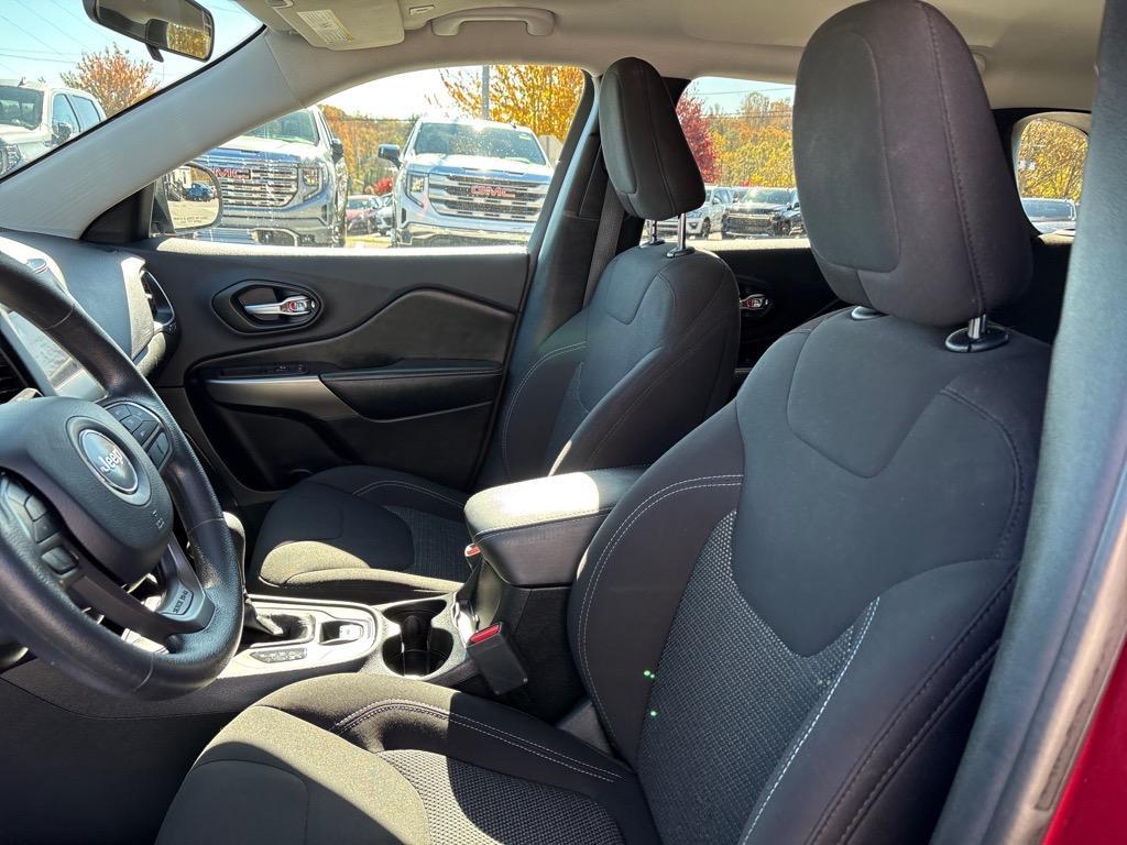 used 2019 Jeep Cherokee car, priced at $14,850