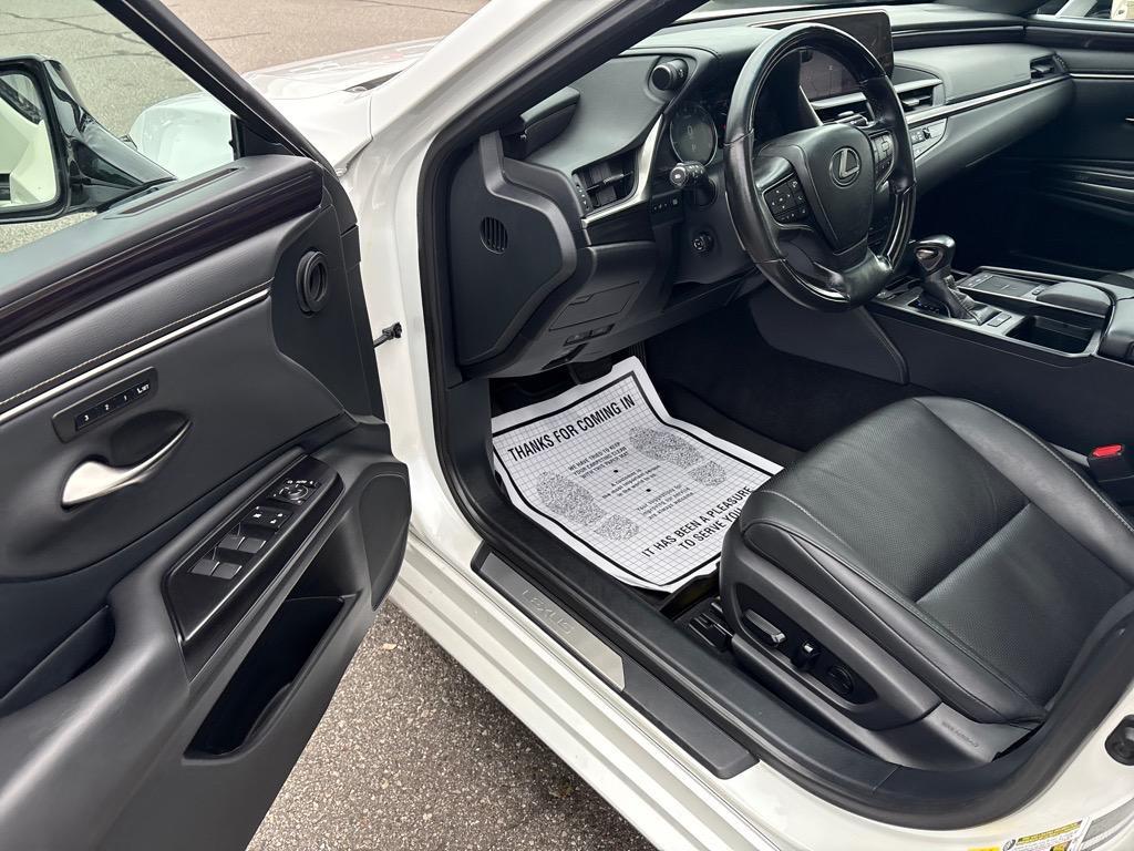 used 2020 Lexus ES 350 car, priced at $27,950