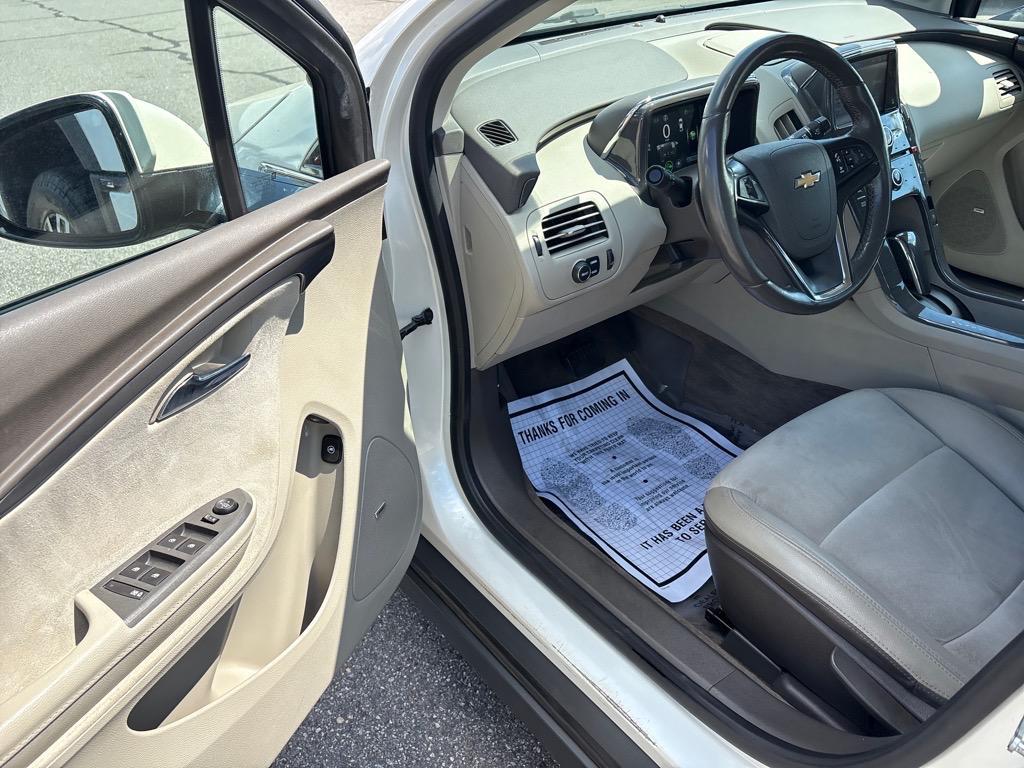 used 2013 Chevrolet Volt car, priced at $8,950